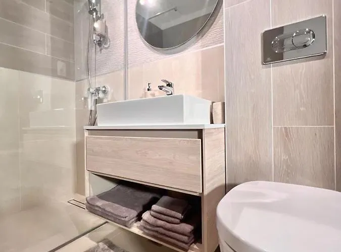 Brasovista - Paj Premium In Urban Plaza Braşov