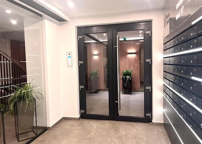 Brasovista - Paj Premium In Urban Plaza *